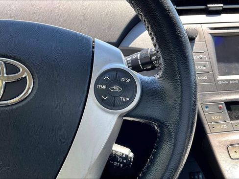 Used 2015 Toyota Prius Four FWD image 26