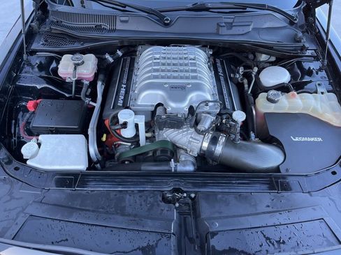 Used 2016 Dodge Challenger SRT Hellcat image 4