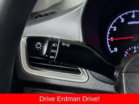 Used 2019 Hyundai Accent SE FWD image 14