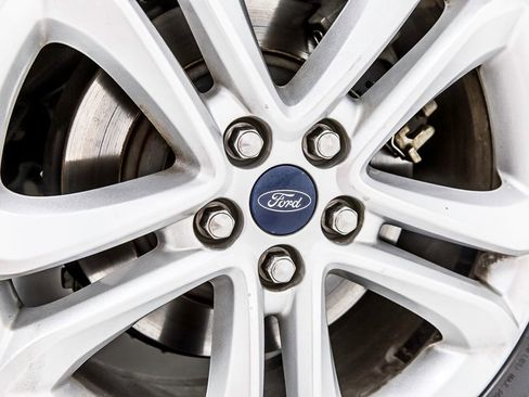 Used 2020 Ford Edge SEL AWD/4WD image 41