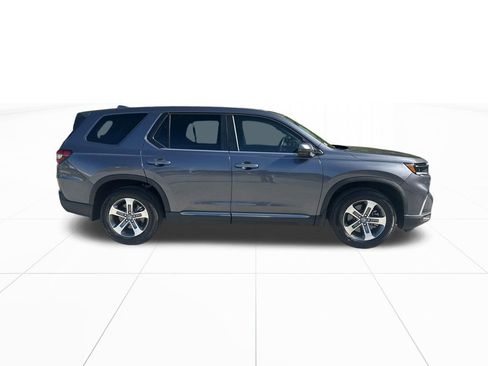 Certified 2025 Honda Pilot EX-L image 8