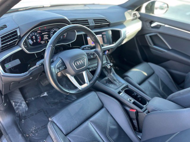 Used 2021 Audi Q3 2.0T Premium w/ Convenience Package AWD/4WD image 13