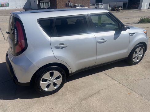 Used 2015 Kia Soul image 5