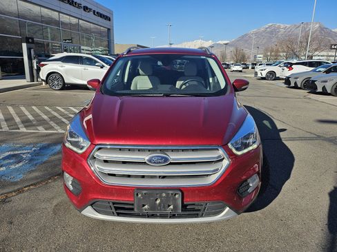 Used 2019 Ford Escape Titanium AWD/4WD image 2