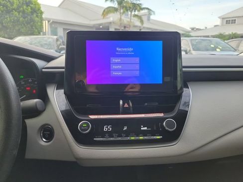 Used 2025 Toyota Corolla LE w/ LE Premium Package FWD image 18