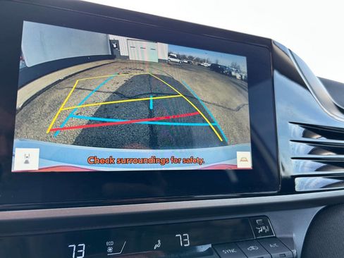 Used 2025 Toyota Camry LE FWD image 30