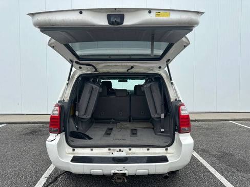 Used 2007 Toyota 4Runner SR5 AWD/4WD image 19