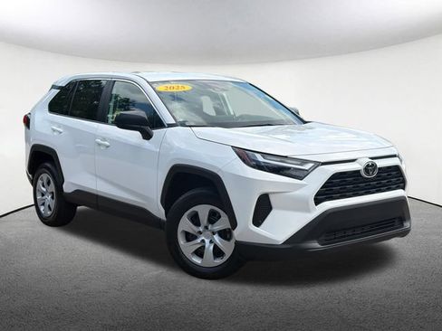 Certified 2025 Toyota RAV4 LE AWD/4WD image 2