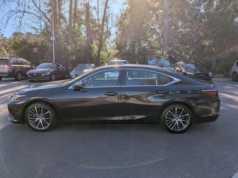 Used 2022 Lexus ES 350 w/ Premium Package image 6