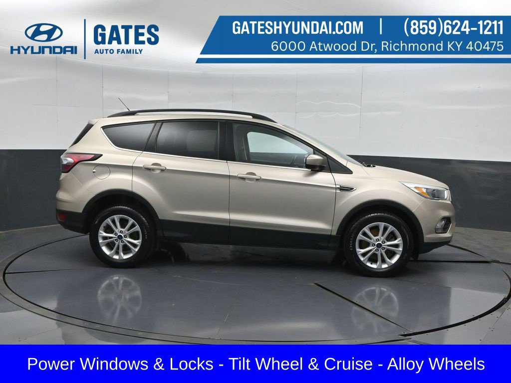 Used 2018 Ford Escape SE AWD/4WD image 3