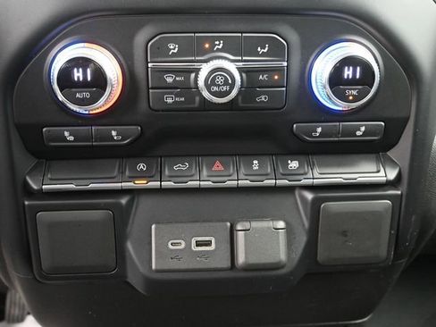 Used 2021 GMC Sierra 1500 Elevation image 19