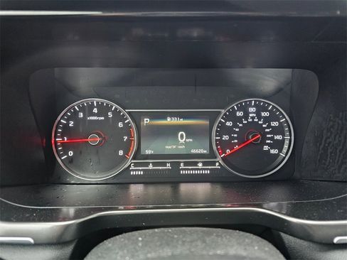 Used 2023 Kia Sorento LX image 18