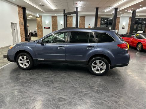 Used 2014 Subaru Outback 2.5i Limited image 8