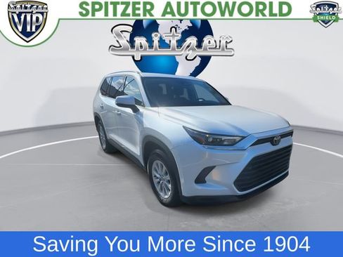 New 2026 Toyota Grand Highlander XLE image 2