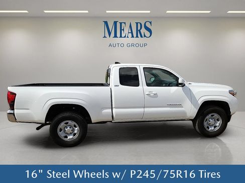 Used 2018 Toyota Tacoma SR5 RWD image 7