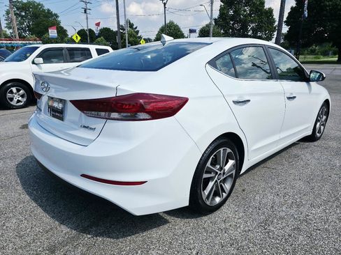 Used 2017 Hyundai Elantra Limited w/ Limited Tech Package 04 FWD image 5
