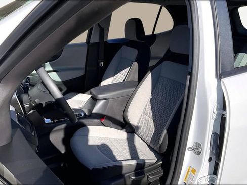 Used 2024 Chevrolet Equinox LS image 15