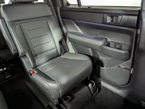 Used 2025 Hyundai Santa Fe Calligraphy image 15