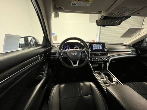 Used 2022 Honda Accord Touring image 19