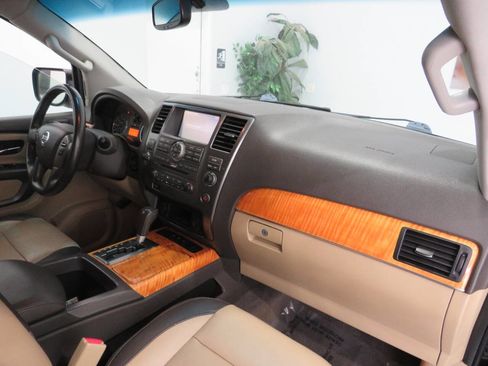 Used 2015 Nissan Armada Platinum w/ Platinum Reserve Package RWD image 10