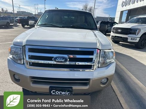 Used 2014 Ford Expedition EL XLT w/ Equipment Group 202A image 2