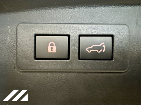Used 2024 Subaru Outback Premium AWD/4WD image 29