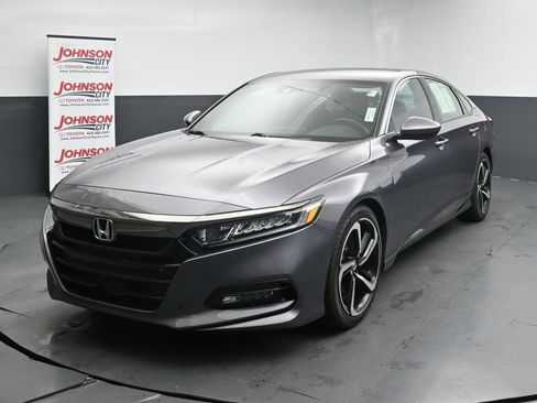 Used 2018 Honda Accord Sport image 4