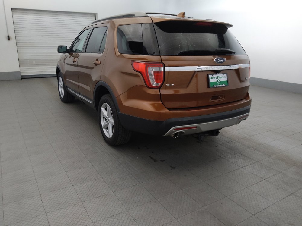 Used 2017 Ford Explorer XLT AWD/4WD image 5
