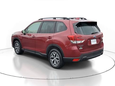 Certified 2023 Subaru Forester Premium image 3