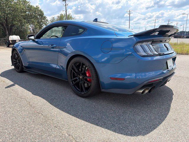 Used 2020 Ford Mustang Shelby GT500 w/ Technology Package RWD image 5