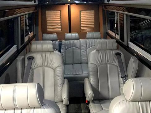 Used 2016 Mercedes-Benz Sprinter 2500 image 2