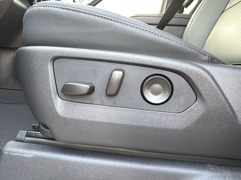 New 2026 GMC Sierra 1500 SLT w/ SLT Premium Plus Package image 25