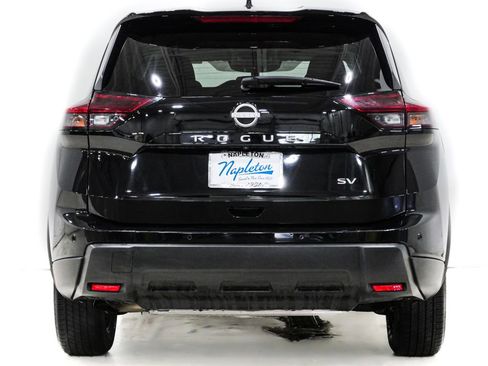 Used 2024 Nissan Rogue SV FWD image 7