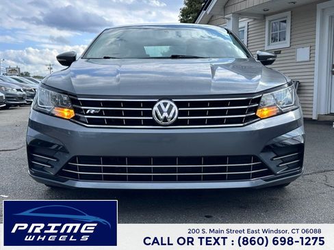 Used 2018 Volkswagen Passat 2.0T R-Line FWD image 2