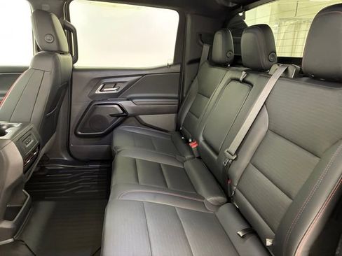 Certified 2025 Chevrolet Silverado EV RST AWD/4WD image 18