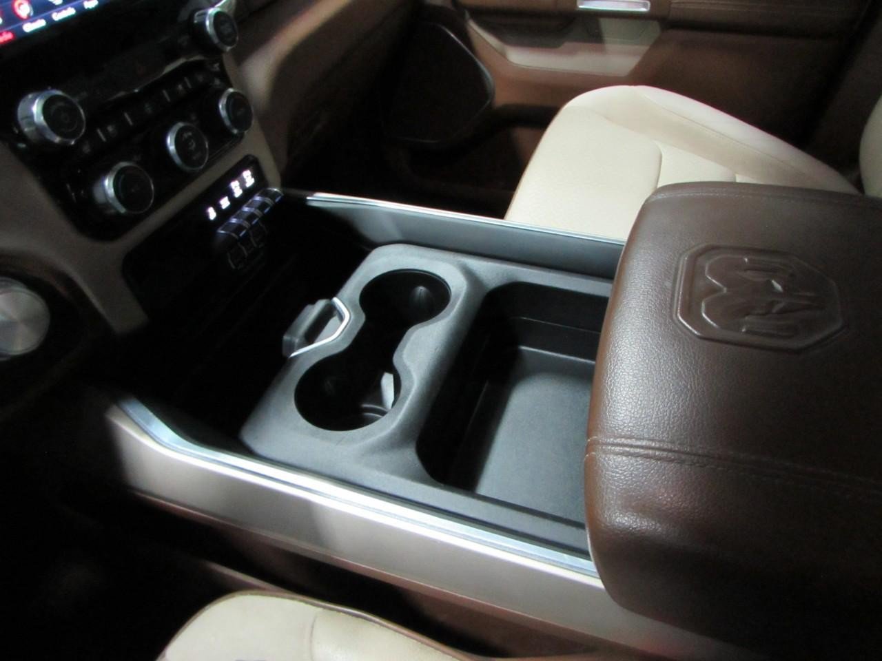 Used 2021 RAM 1500 Laramie AWD/4WD image 32