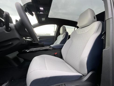 New 2026 Volkswagen ID.4 Pro S image 10