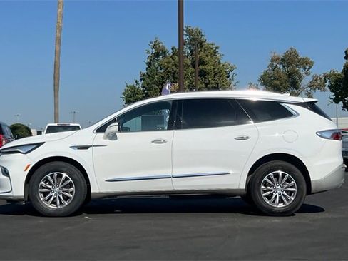 Used 2024 Buick Enclave Premium image 7