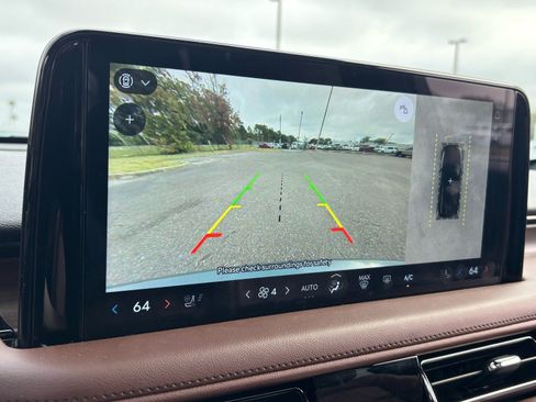 Used 2025 Lincoln Aviator Reserve w/ Equipment Group 201A image 33