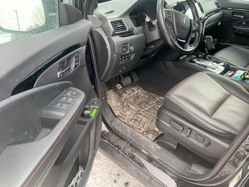 Used 2022 Honda Ridgeline Black Edition image 17