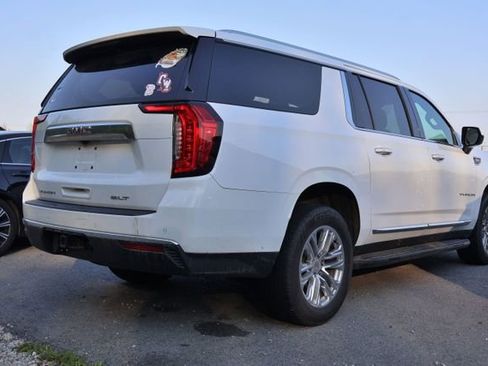 Used 2021 GMC Yukon XL SLT AWD/4WD image 4