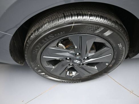 Certified 2023 Hyundai Elantra SEL FWD image 12