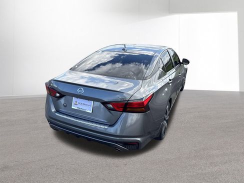 Used 2022 Nissan Altima 2.5 SR FWD image 29