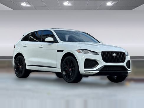 Used 2023 Jaguar F-PACE R-Dynamic S image 6