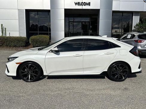 Used 2018 Honda Civic Sport image 2