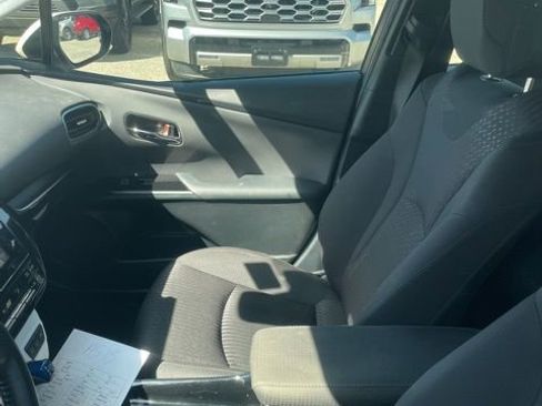 Used 2019 Toyota Prius Prime Plus image 9