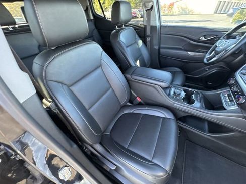 Certified 2023 GMC Acadia SLT image 28