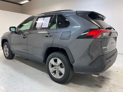 Used 2022 Toyota RAV4 XLE image 11