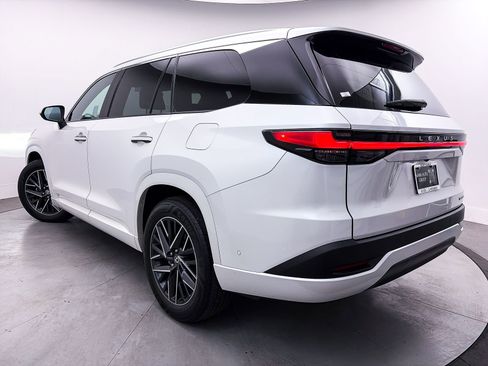 Used 2024 Lexus TX 350 FWD w/ Captains Chair Package image 2