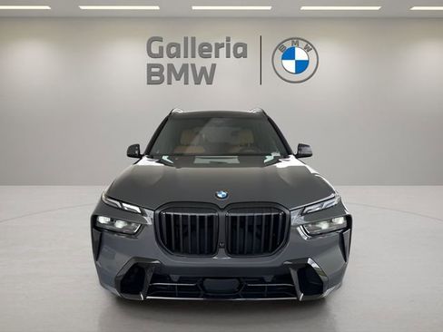 Certified 2026 BMW X7 xDrive40i image 3